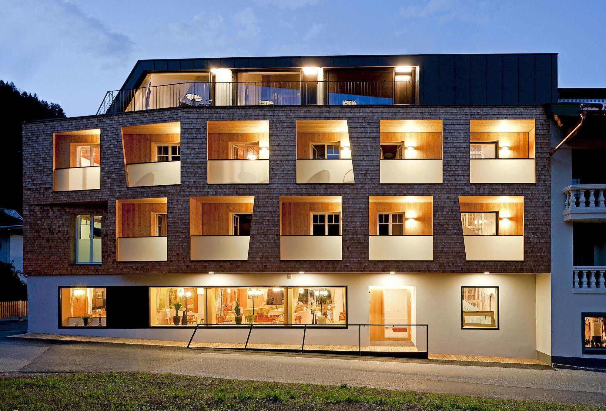 Hotel Derneuwirt à Hippach Extérieur photo