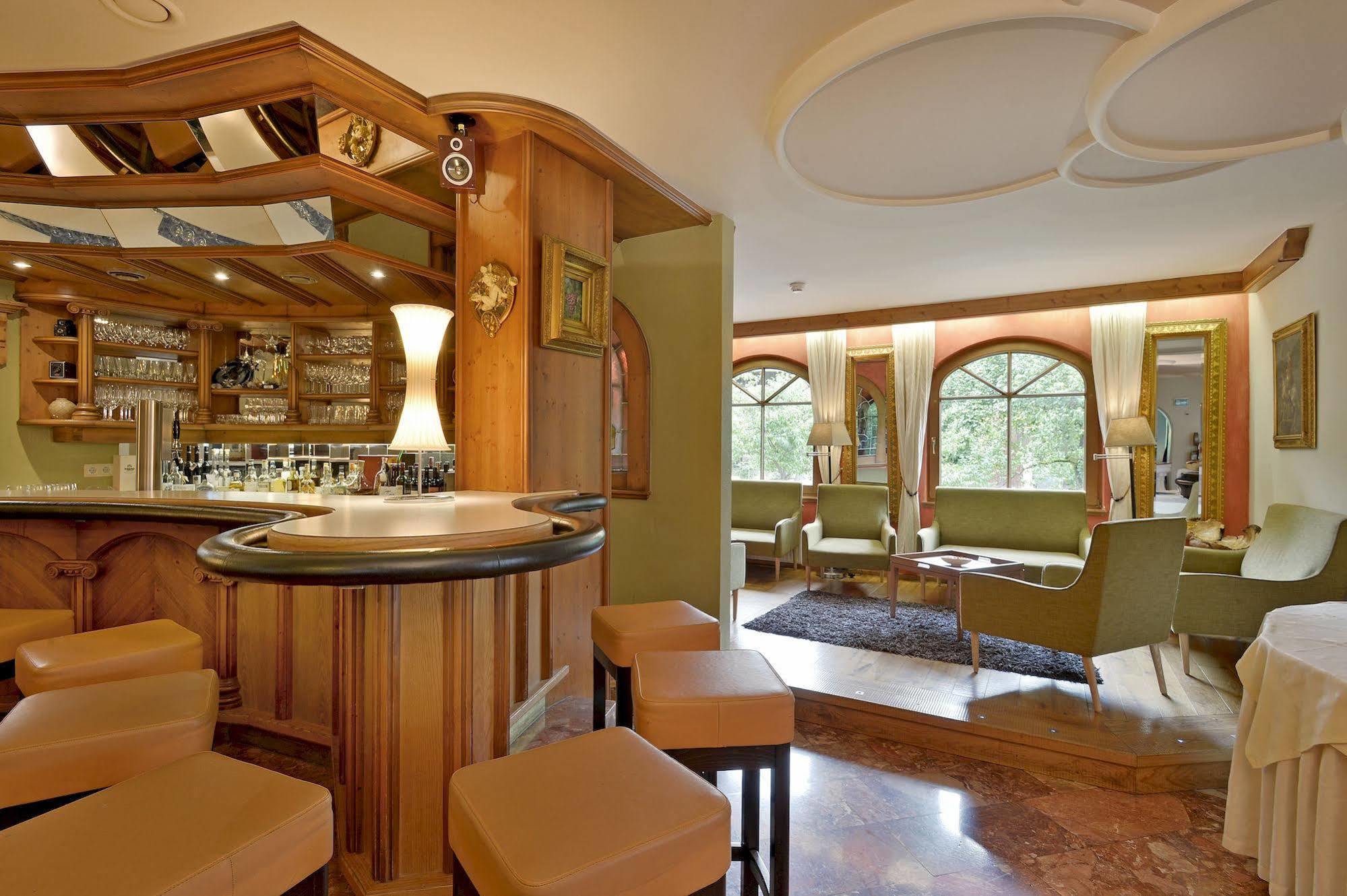 Hotel Derneuwirt à Hippach Extérieur photo